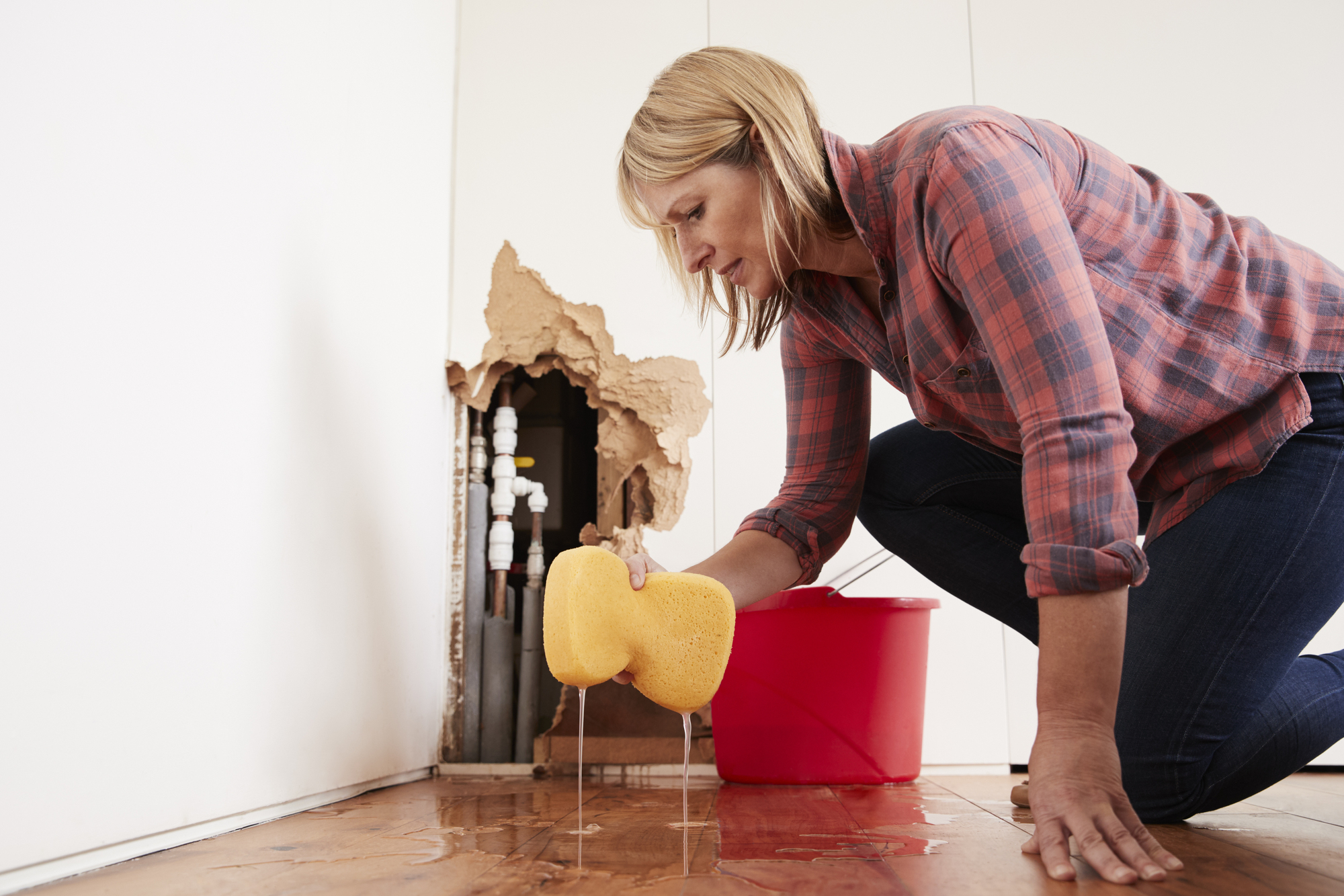 How to Identify and Fix Water Leaks in Your Home Until the Plumber Arrives